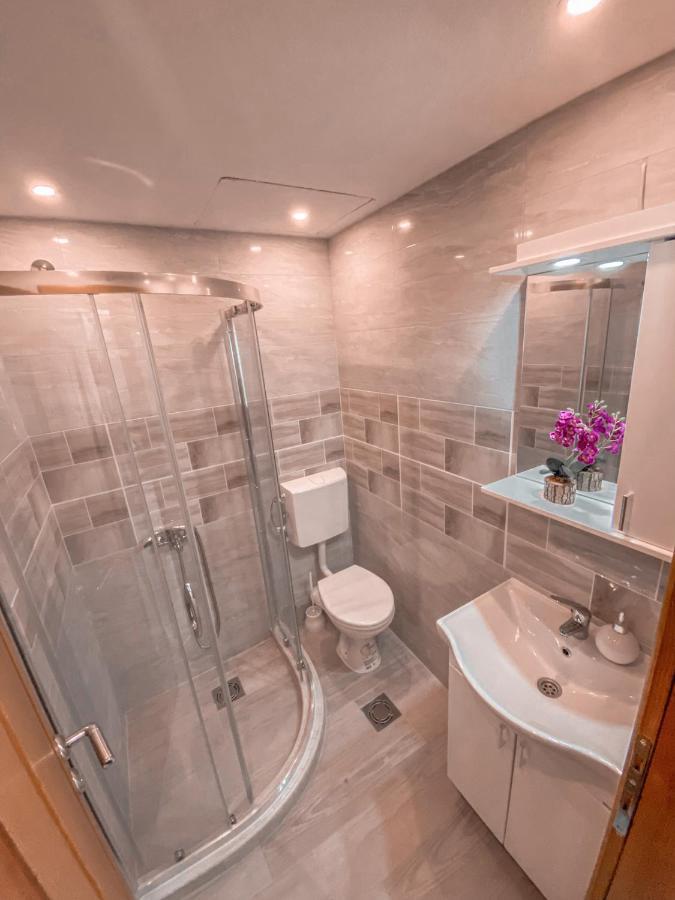 באר Apartmani Dumezic מראה חיצוני תמונה