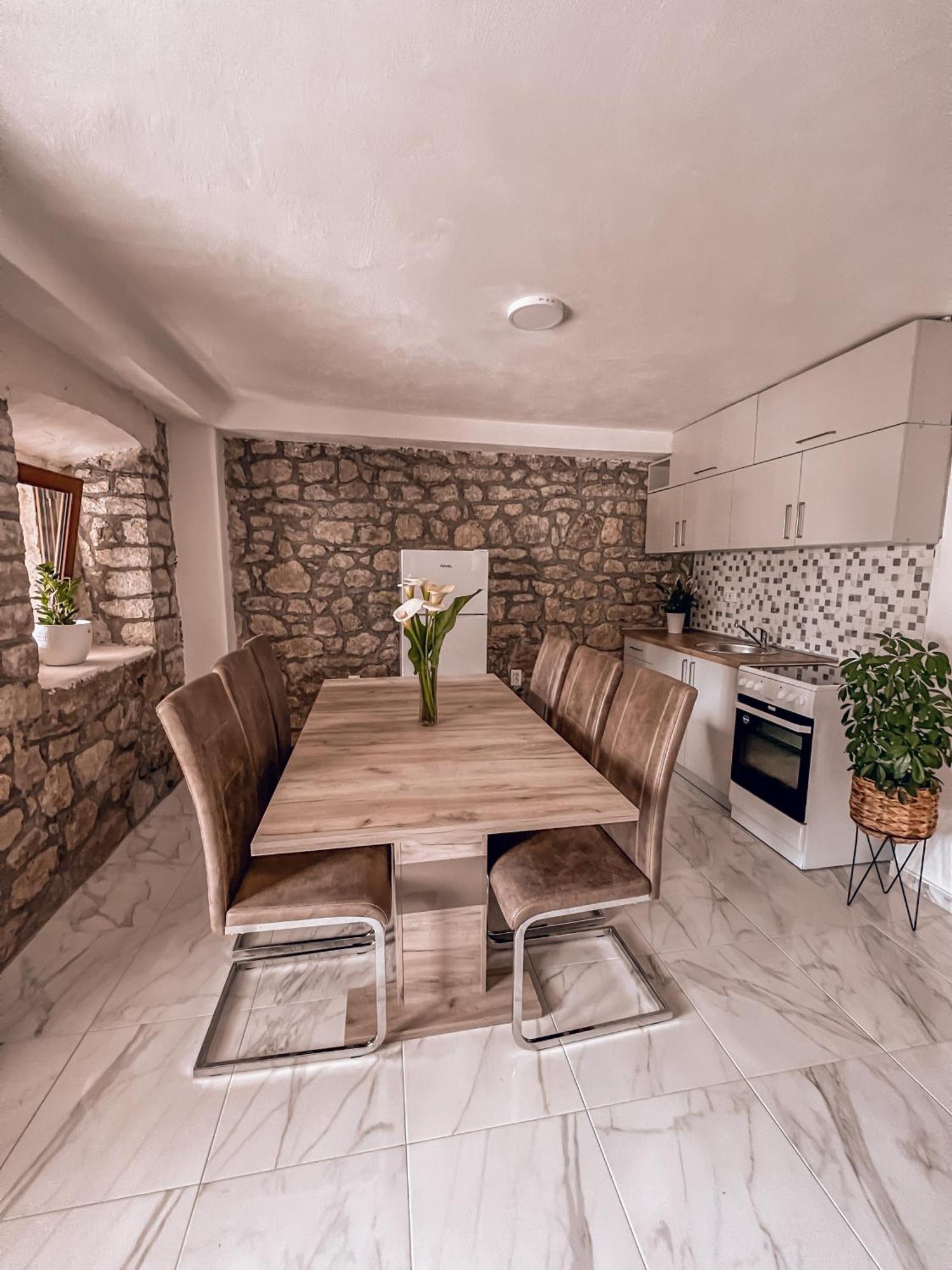 באר Apartmani Dumezic חדר תמונה